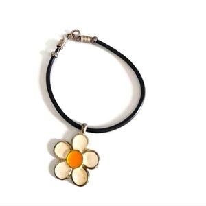 daisy bracelet